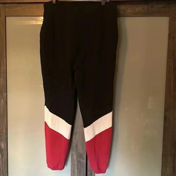 PLUS GOOD AMERICAN, color-blocked sweatpants, Brand Size 6 - Picture 5 of 7